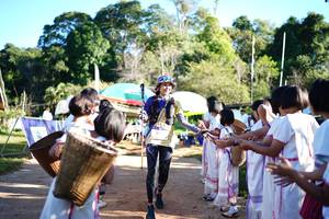 BIB: 2000
                            <button type="button" onclick="openModal(19036278)" class="btn btn-primary btn-sm float-right btn-popup" data-toggle="modal" data-target=".modal-high-quality">
                        <i class="fas fa-shopping-cart"></i> Add to Cart
                    </button>
                                            <button type="button" onclick="isThisMe(19036278, true)" class="btn btn-success btn-sm float-right btn-popup btn-isme hidden" data-toggle="tooltip" data-placement="bottom" title="นี่คือรูปของคุณใช่ไหม คลิกที่นี่เพื่อเอาเข้าอัลบั้ม">
                        <i class="fas fa-plus"></i> Add to album
                    </button>
                    <button type="button" onclick="isThisMe(19036278, false)" class="btn btn-warning btn-sm float-right btn-popup btn-isnotme hidden">
                        <i class="fas fa-ban"></i> Remove from album
                    </button>